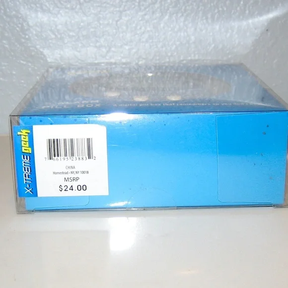 X-TREME GEEK 5 ALARM PILL BOX - Picture 3 of 3